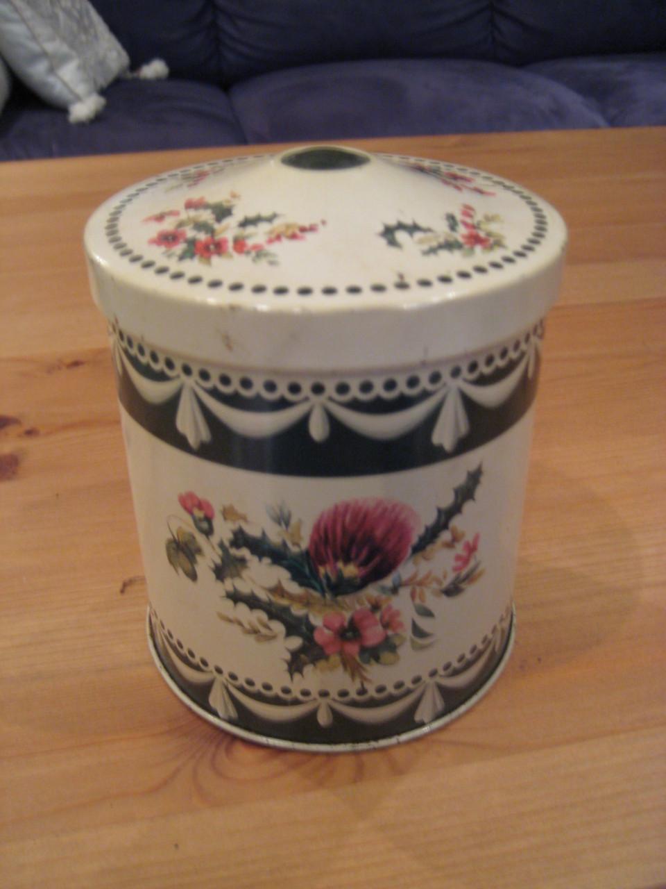 Verzameling koektrommels , doos 8