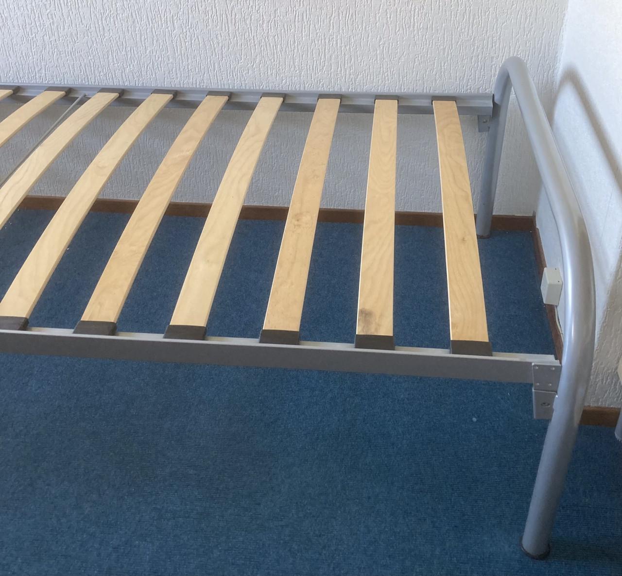 Onderschuifbed (lattenbodem)