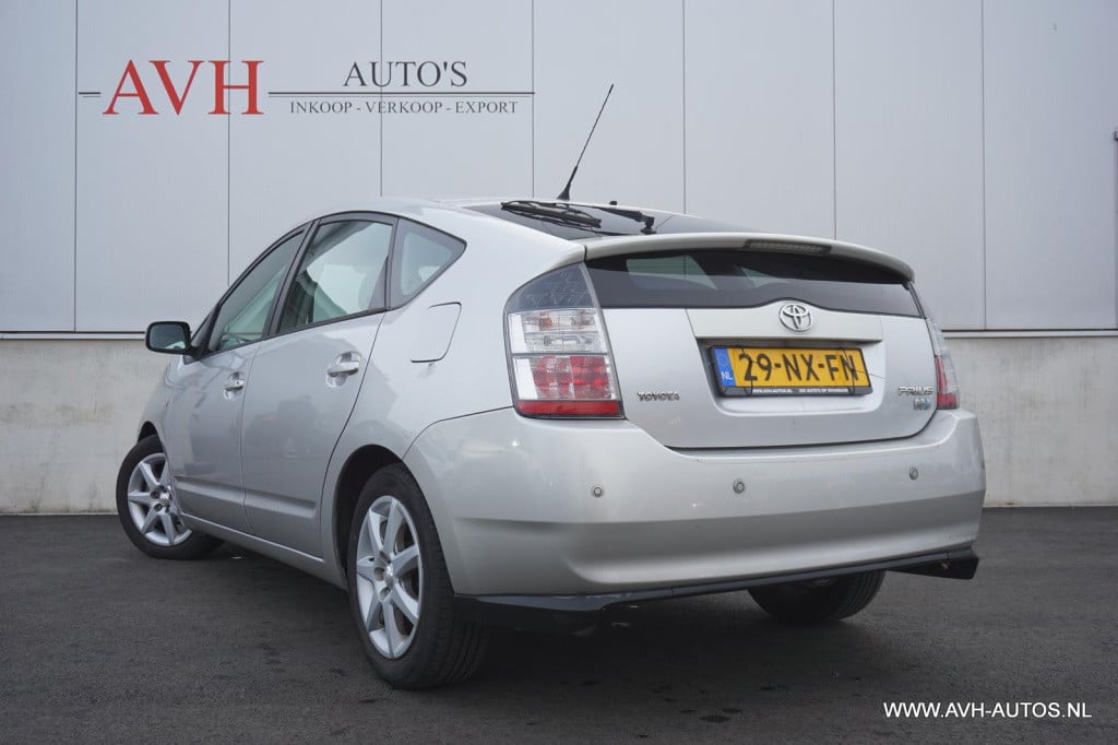 Toyota Prius 1.5 vvt-i