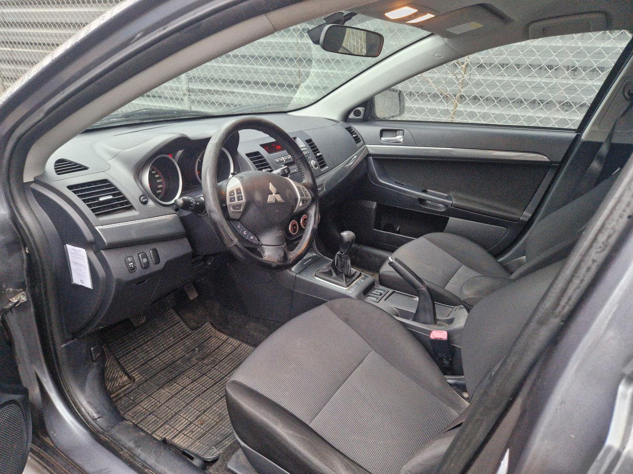 Mitsubishi Lancer Sports Sedan 1.8 Instyle