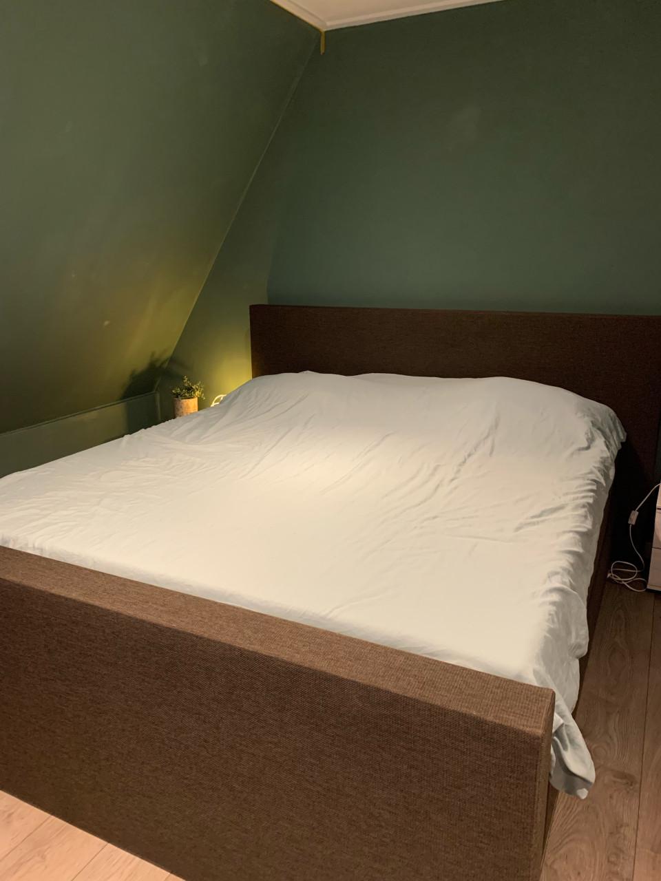 Zgan boxsping Megabed 180/200