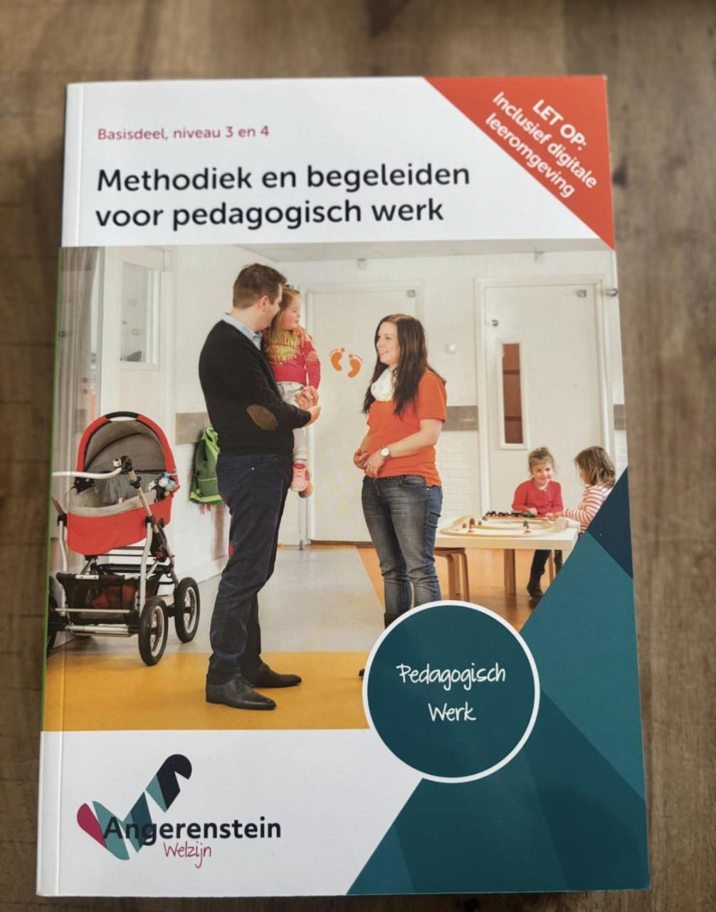Te koop schoolboeken MBO Kindprofessional / Pedagogisch medewerker