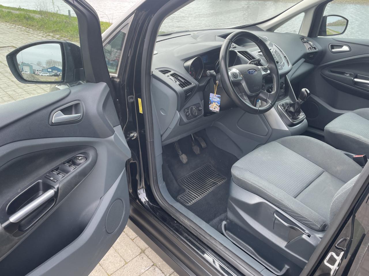 Ford c Max 1.6 lease trend