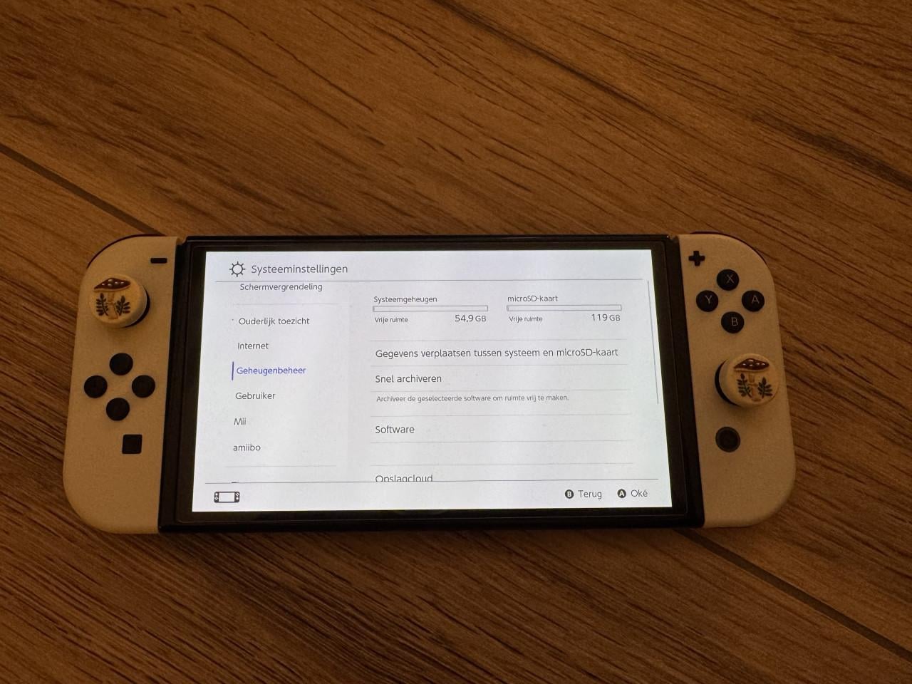 Nintendo Switch Oled + 128GB MicroSD