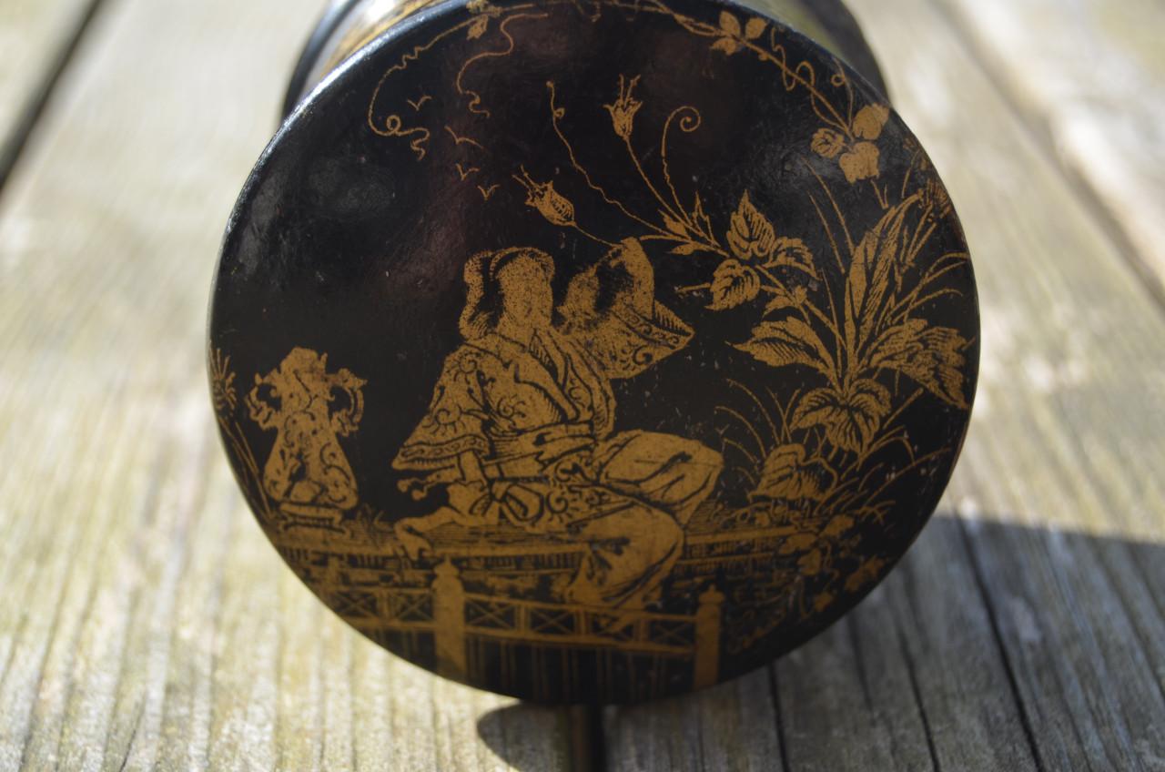 Diverse Japanse en Chinese potjes en blikjes (2)