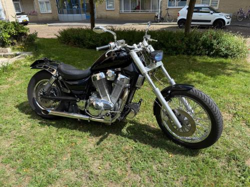 Suzuki Intruder vs1400