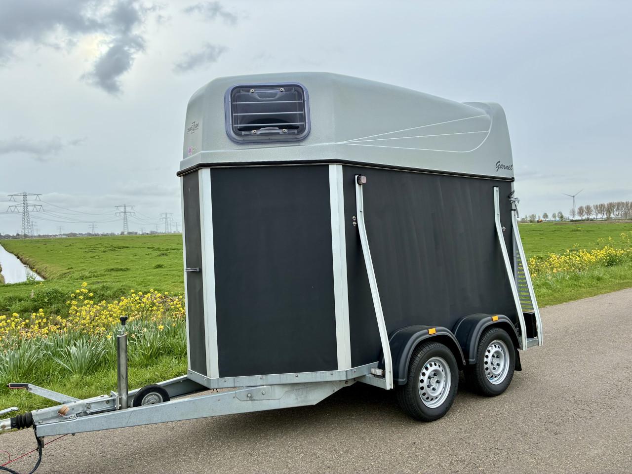 Super nette 1,5 paards lichtgewicht XXtrail Garnet