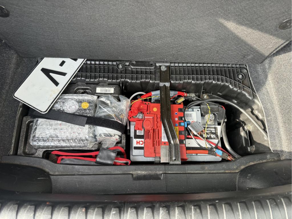 BMW 1 Serie 116i 2.0 122pk executive 3-drs