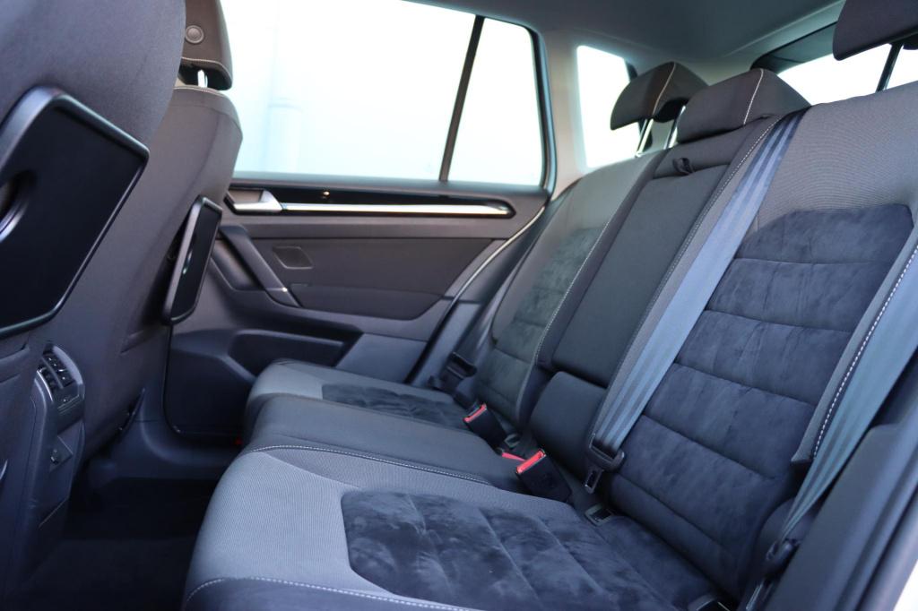 Volkswagen Golf Sportsvan 1.4 tsi business edition connected | adaptive | s