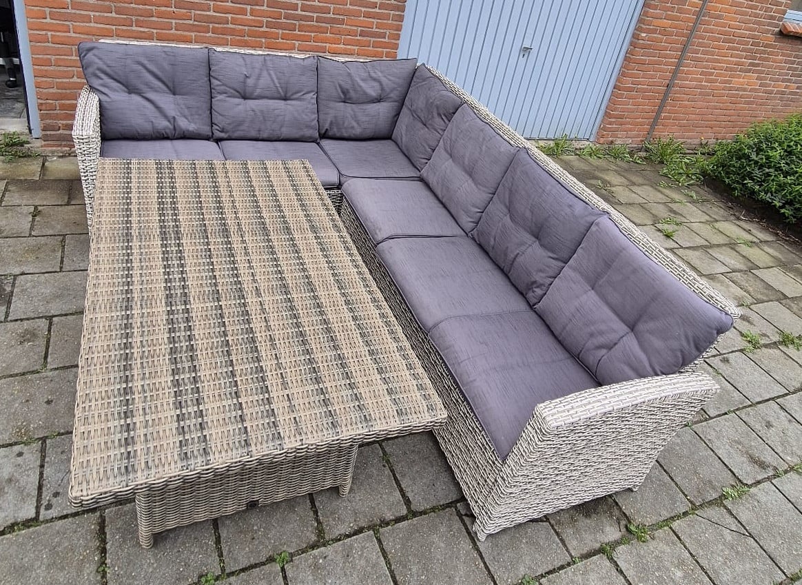 Dinner/Loungeset (Bezorging mogelijk)