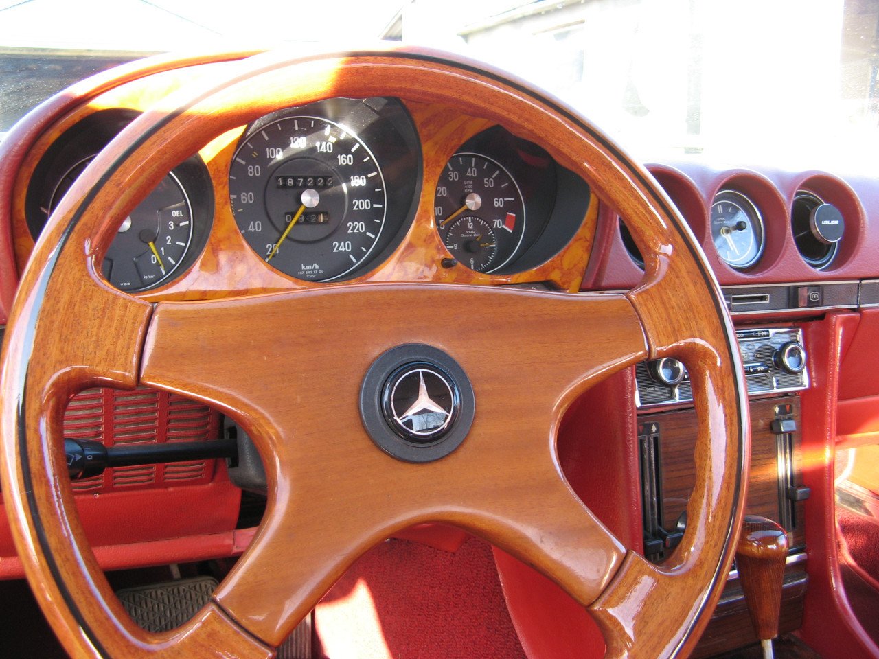Prachtige Mercedes 280 SL Cabrio injectie