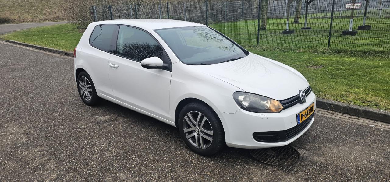 Volkswagen Golf 1.4 Easyline Carplay/Stoelverwarming! Vol Optie's!!