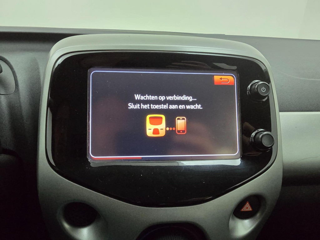 Toyota Aygo occasion 1.0 vvt-i x-play met parkeercamera | tweedehands toyot