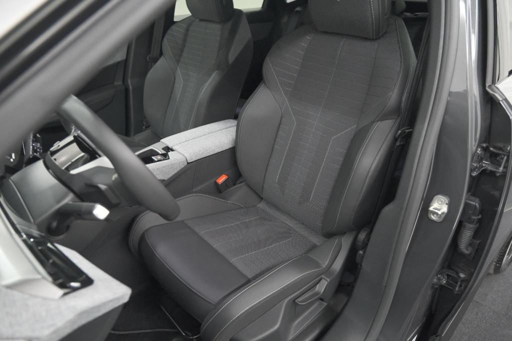 Peugeot 3008 1.2 hybrid 145 gt | elektrische kofferklep | camera | adaptiev