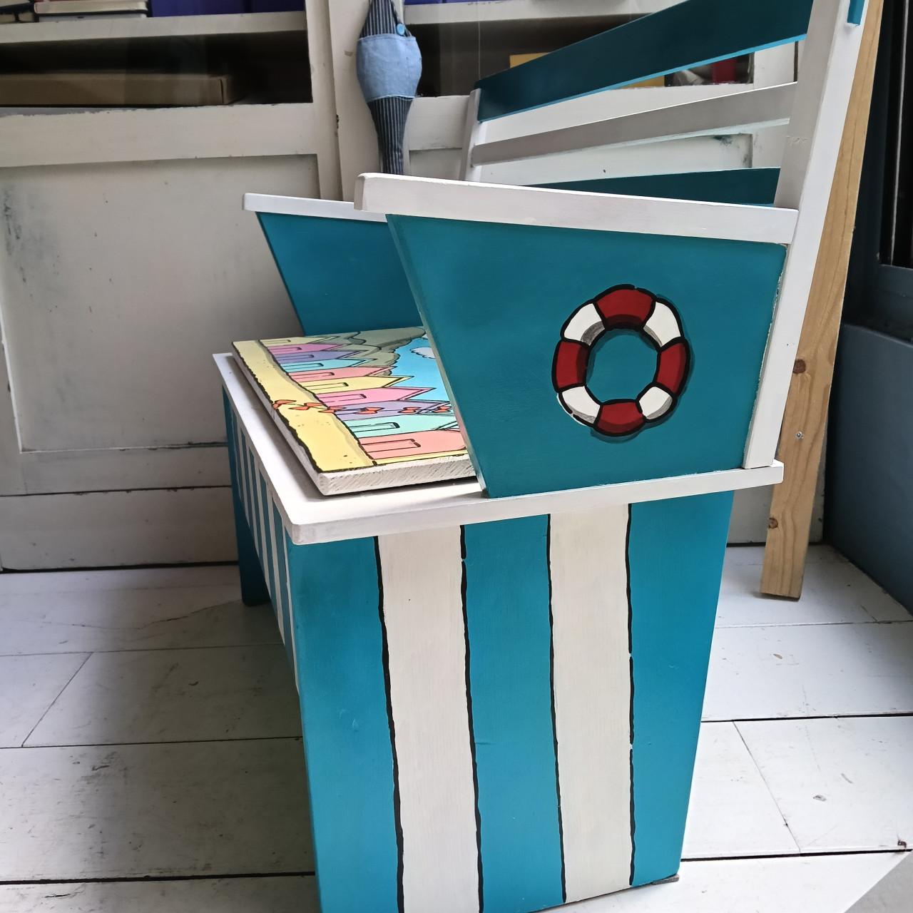 Kinderbankje en/of Speelgoedkist