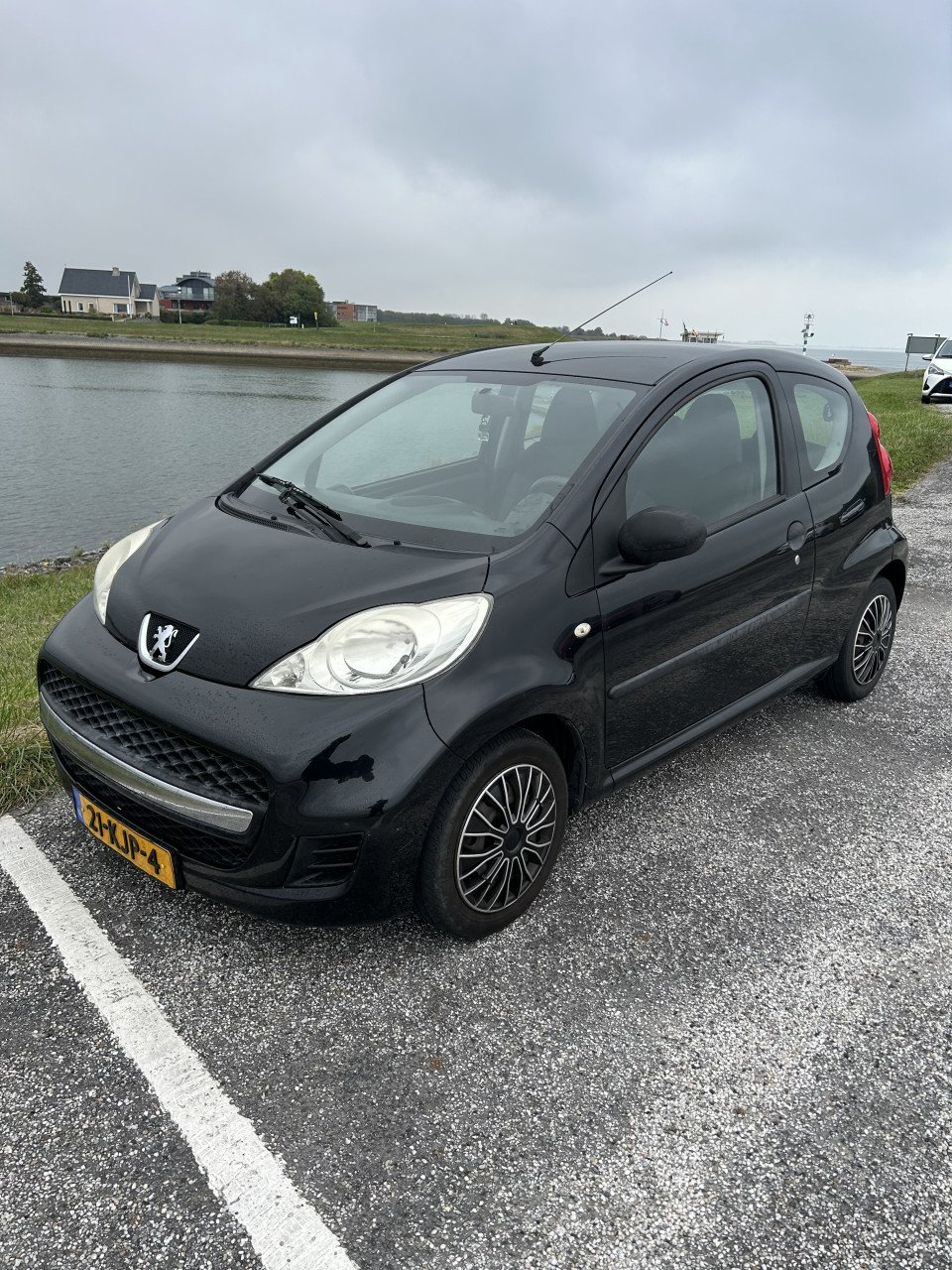 Peugeot 107 met lekke koppakking