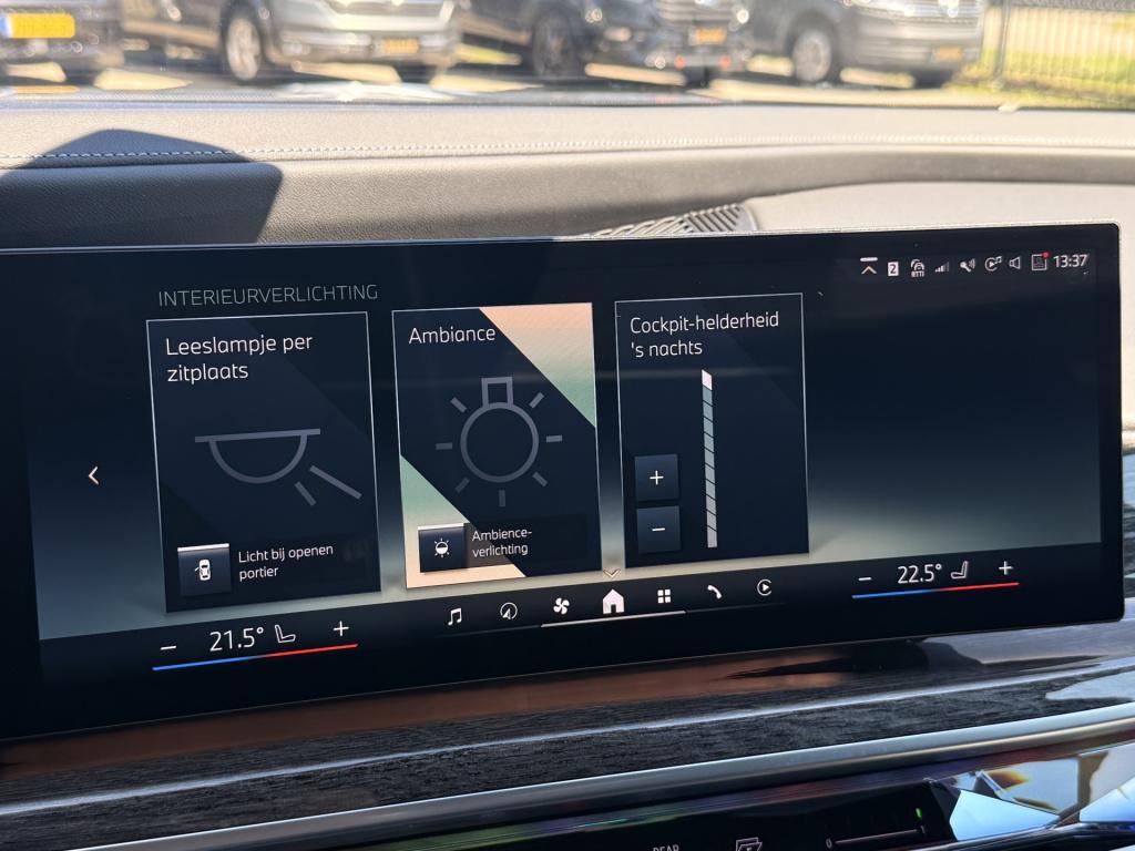 BMW 7 Serie 750e xdrive | bowers & wilkins | 360 | skylounge | leder | trek