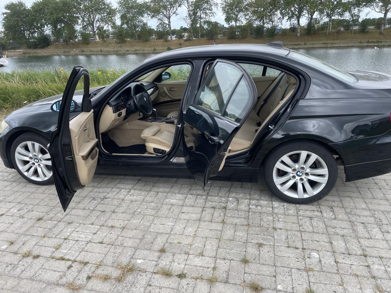 Bmw 320i high executive automaat 129000km