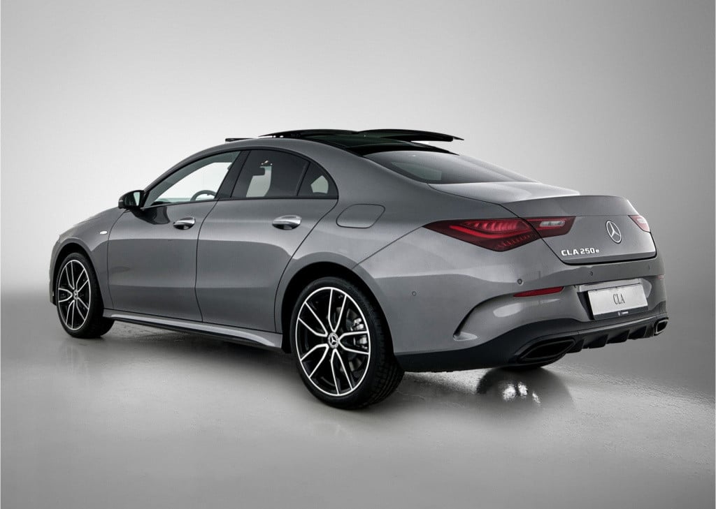 Mercedes-Benz Cla 250 e business solution amg | nightpakket | parkeerpakket