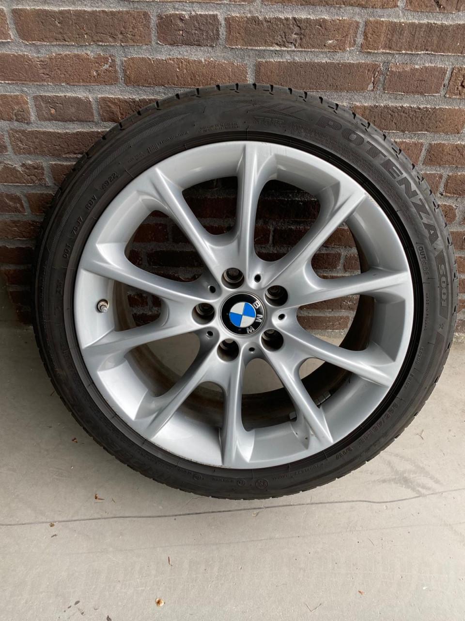 Originele BMW (430i, 2016) velgen met zomerbanden