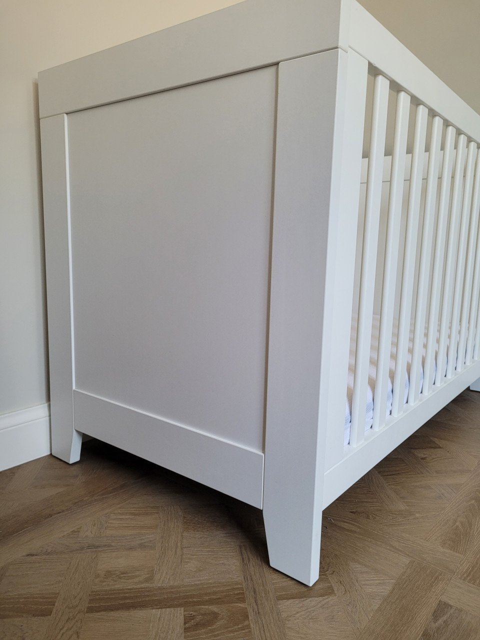 Ledikant met Aerosleep matras, toppers en lakens