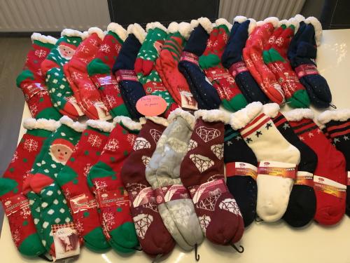 Partij leuke fluffy sokken. (Partij 253)