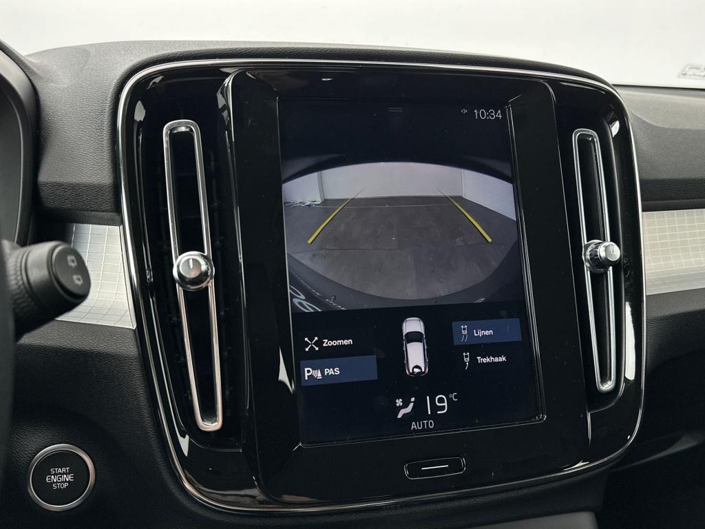 Volvo XC40 t3 163pk aut8 momentum pro| trekhaak| camera| climate| cruise co