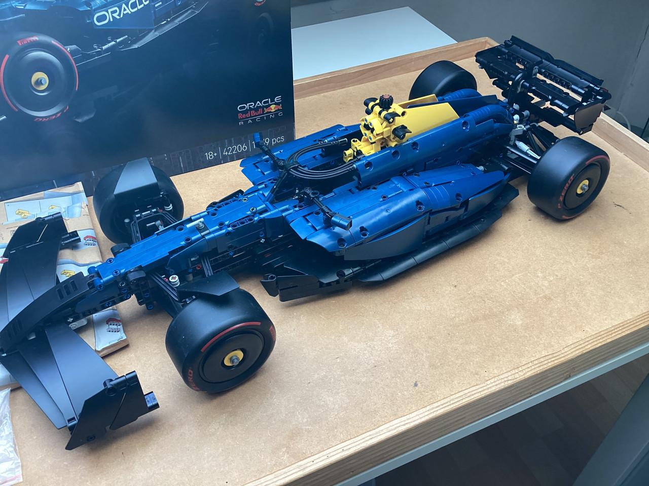 Lego Technic set 42206 Red Bull F1, nieuwstaat, 1x gebouwd.