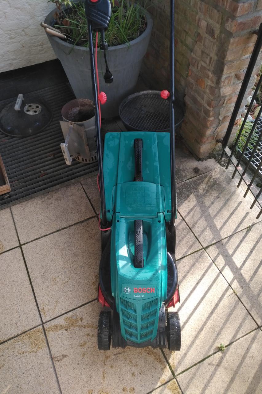 Bosch Rotak 32 arm 3200 grasmaaier