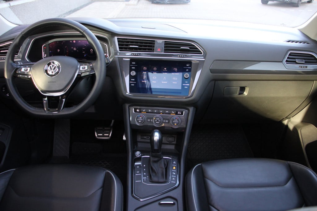 Volkswagen Tiguan Allspace 1.5 tsi highline r-line | pano | leder | 360 cam