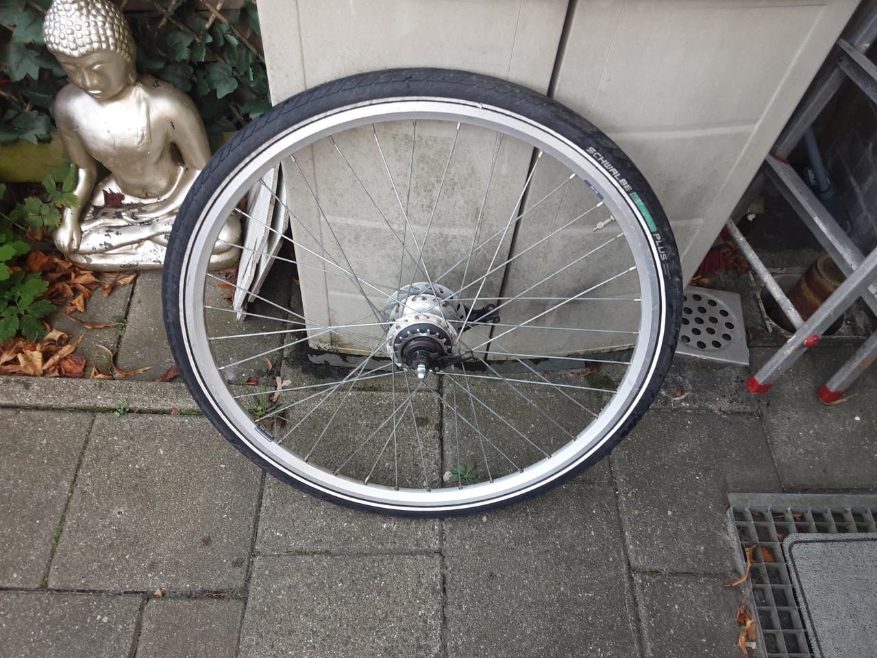 28 inch shimano nexus achterwiel, 7 speed, rollerbrake rem