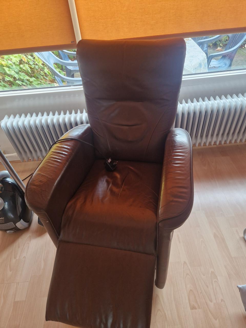 Bruin leren sta-op stoel