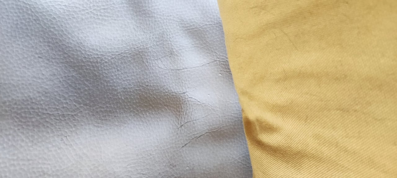 5x Vrij nieuwe Poang Ikea fauteuils - creme echt lederen kussens