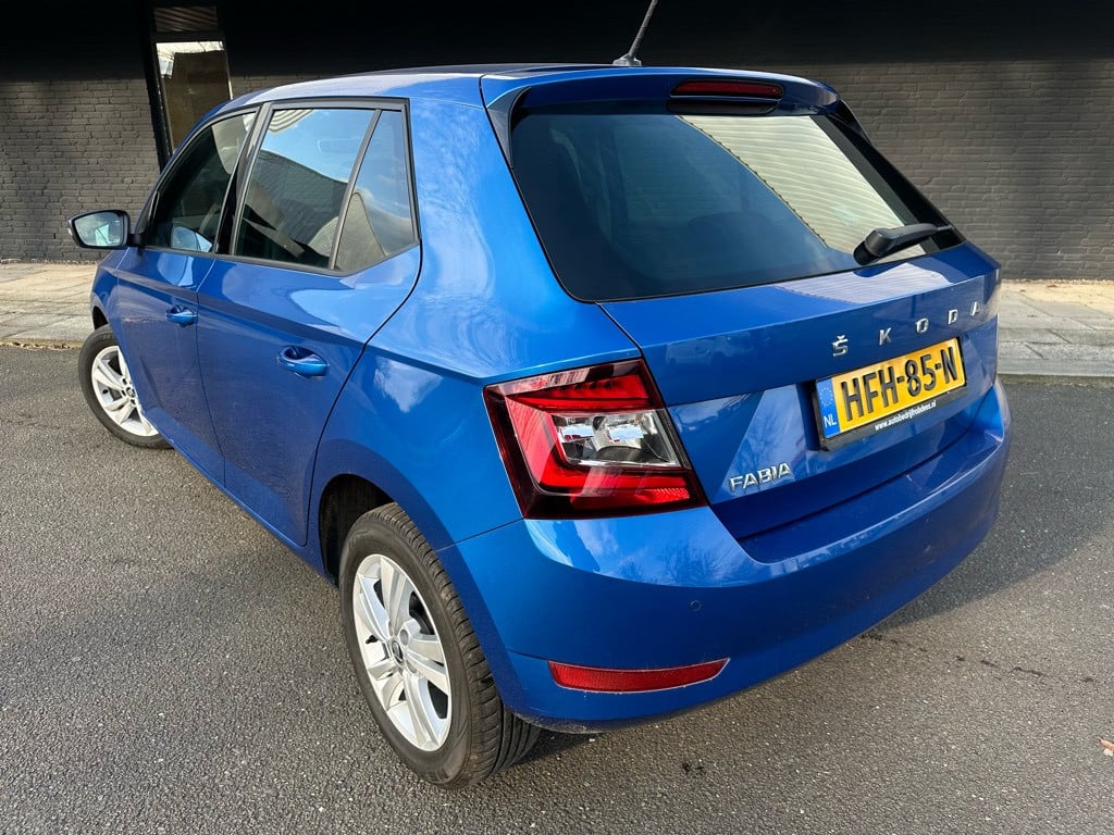 Skoda Fabia 1.0 tsi business edition