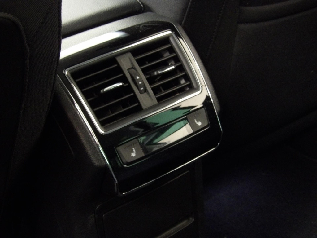 Skoda Superb combi 1.4 tsi phev 217pk dsg-6 style