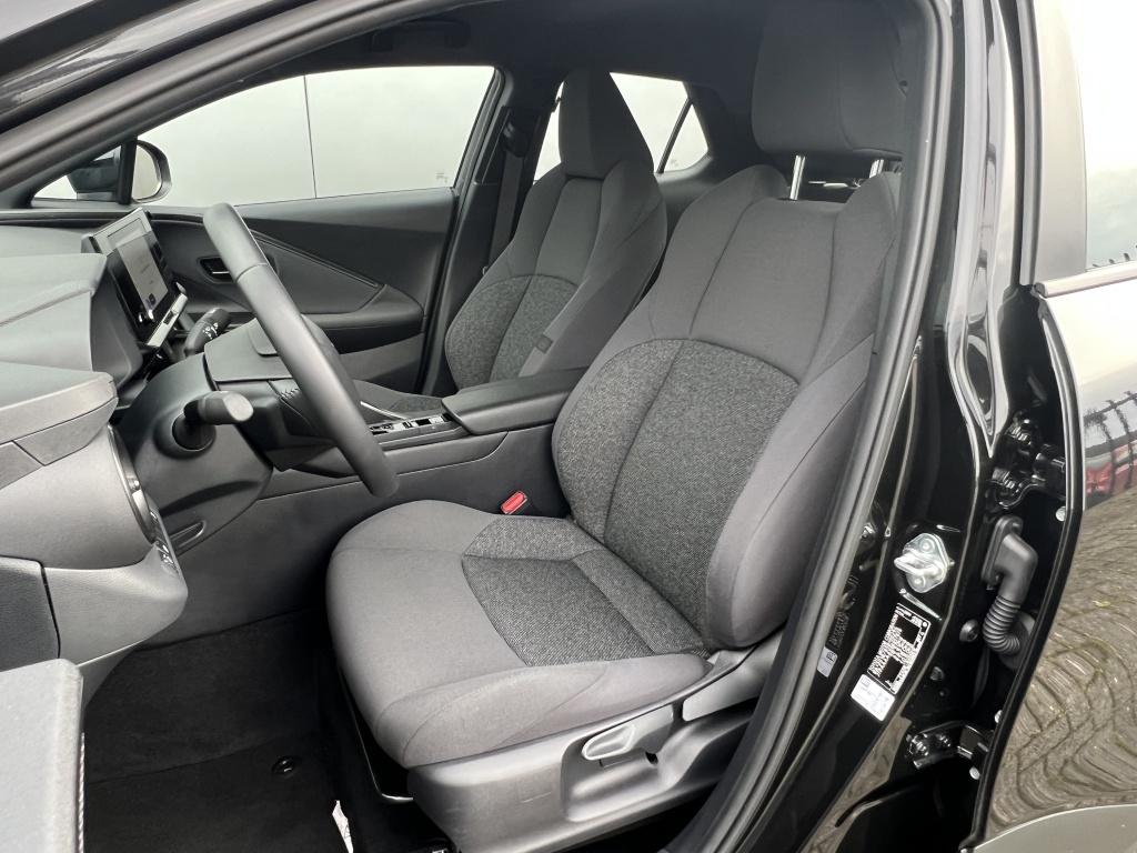 Toyota C-hr 1.8 hybrid 140 act