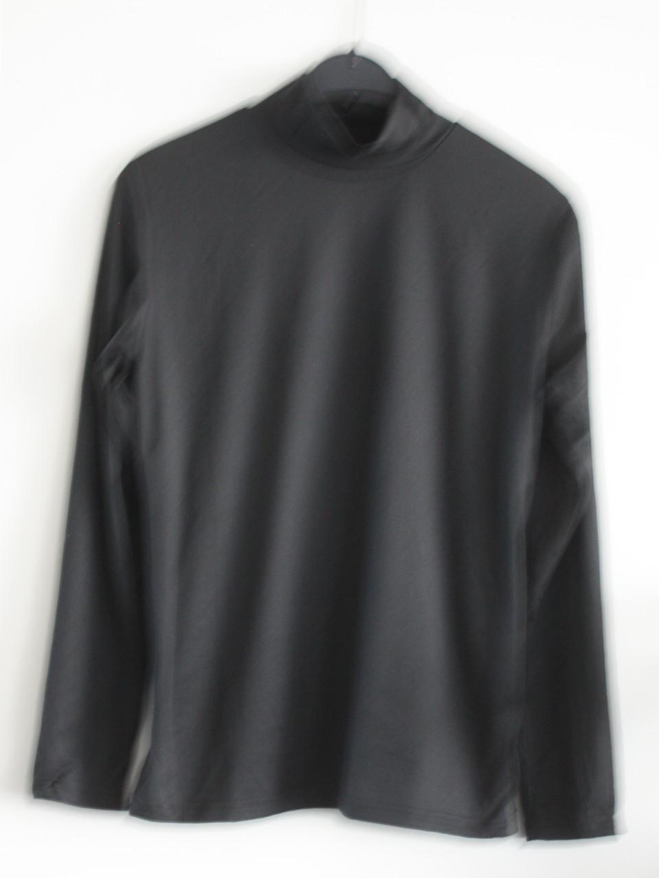 Zwart coltruitje gladde stof  maat m