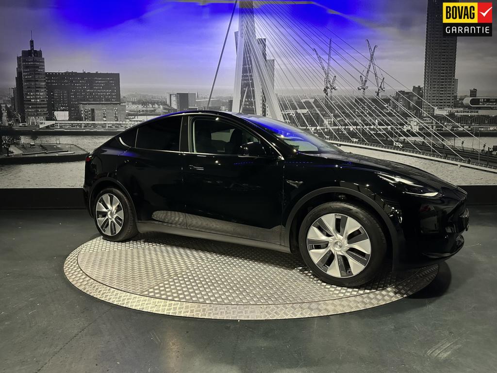 Tesla Model Y rwd 58 kwh *origineel nl*trekhaak*pano*