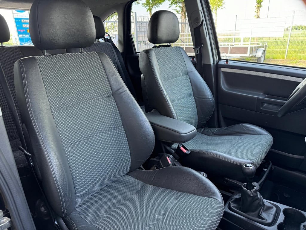 Opel Meriva 1.6-16v cosmo