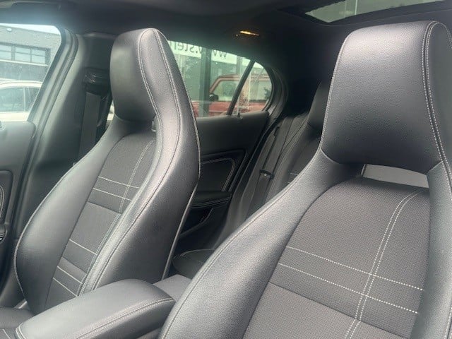 Mercedes-Benz Gla-klasse 200 ambition l panoramadak l night pakket l afneem