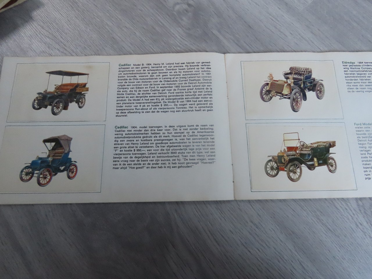 Plaatjesalbum automobielen van vroeger