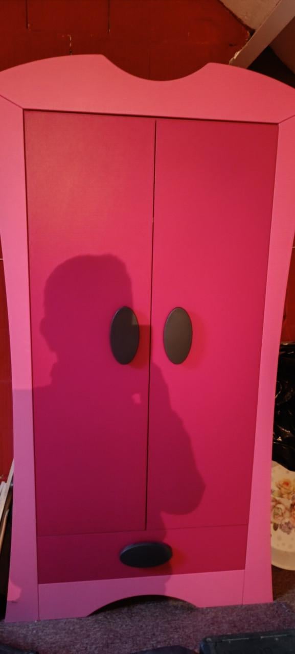 Roze Kledingkast