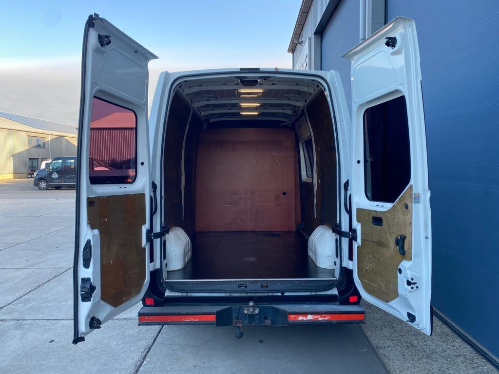 Opel Movano 2.3 cdti l2h2 airco / cruise controle / camera / trekhaak / n.a
