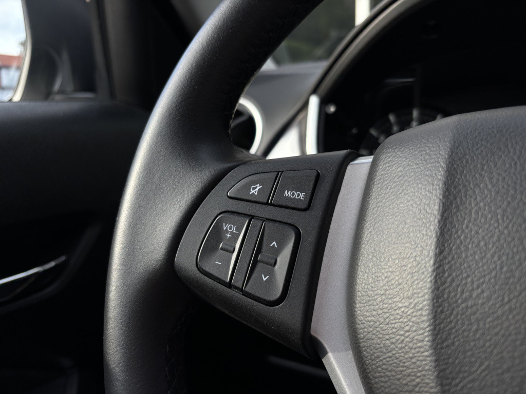 Suzuki Vitara 1.4 boosterjet style smart hybrid/ panoramadak