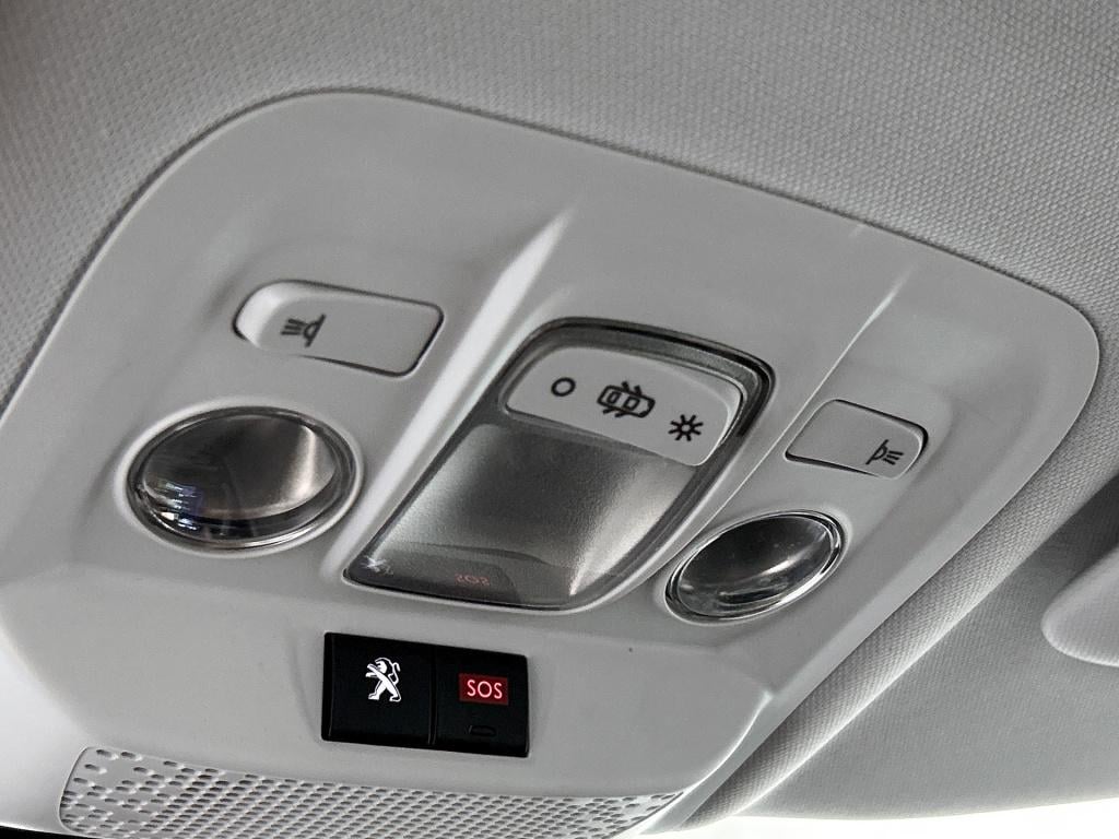 Peugeot 2008 82 pk active | rijklaar | panoramadak | lm velgen | navigatie 
