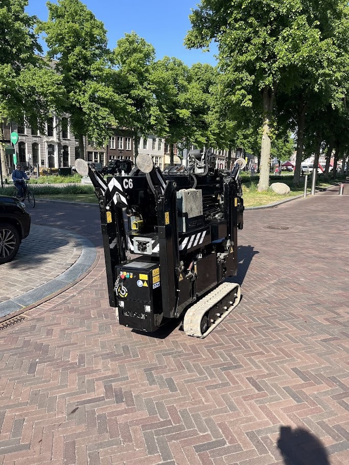 Verhuur Hoeflon C6,   minihijskraan, compactkraan,  incl machinist