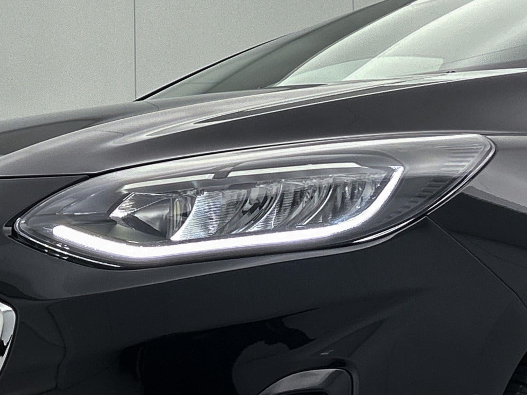 Ford Fiesta 1.0 ecoboost hybrid titanium x winterpack | navigatie | airco |