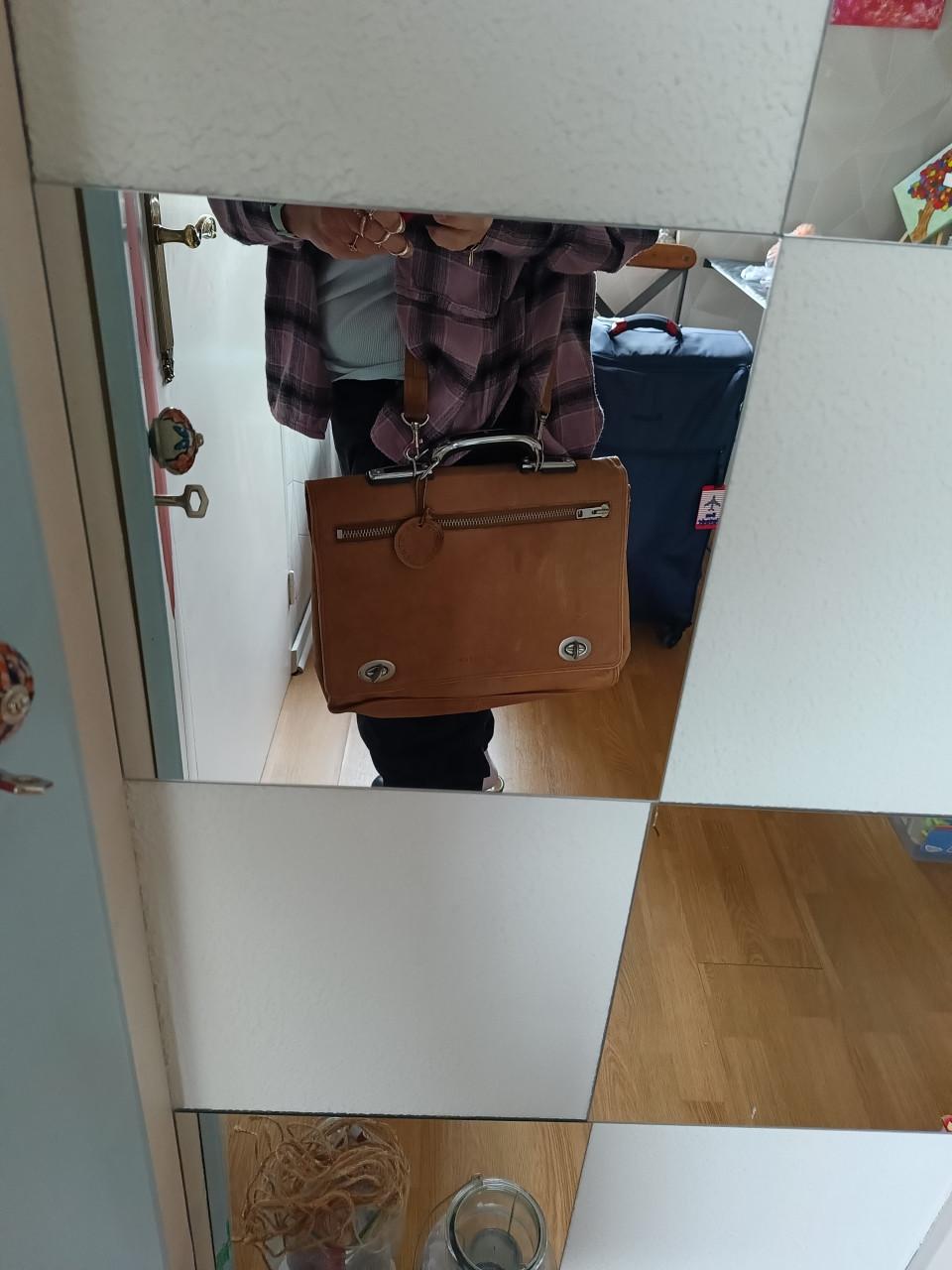 Splinternieuwe buffel leren