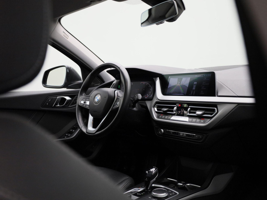 BMW 1 Serie 118i executive | automaat | schuifdak | leder | stoel verwarmin