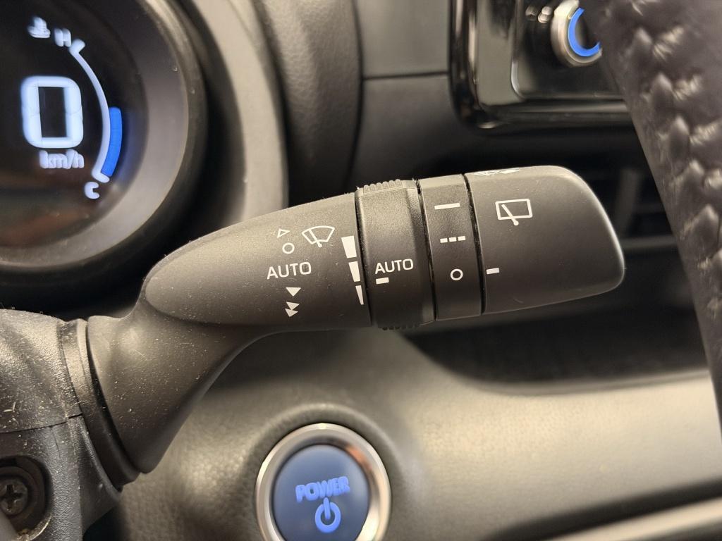 Toyota Yaris 1.5 hybrid dynamic| camera| adap.cruise| keyless| carplay